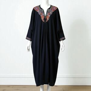 Vanity Fair 70s Embroidered Black Fleece Maxi Robe Folk Floral Zip Front M